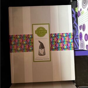 Scentsy White Gnome Warmer with Multicolor Geometric Band